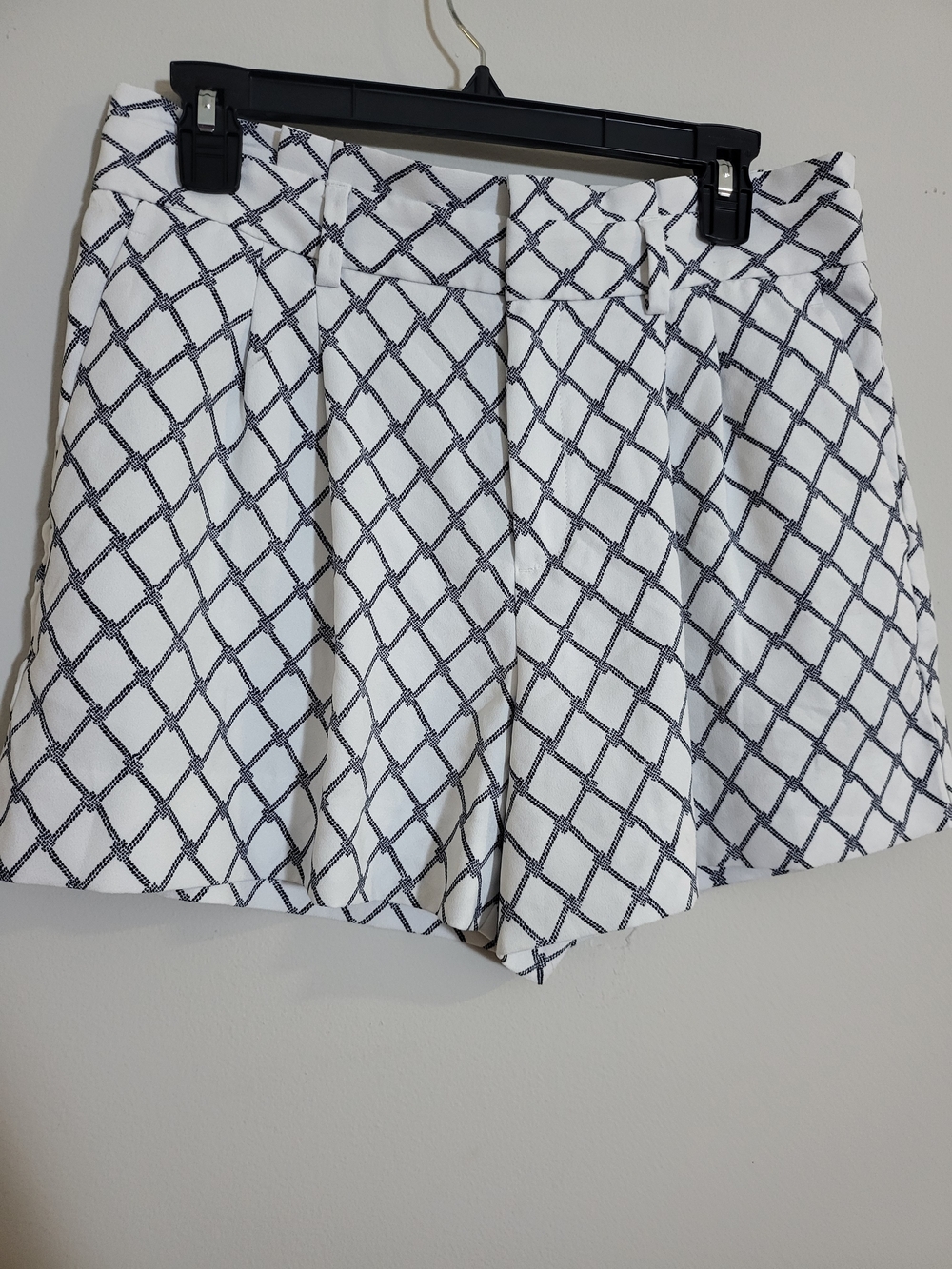 Banana Republic White High-Waist Shorts with Navy Lattice